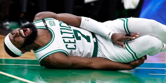 球速体育 (中国)官网-最全体育赛事直播与即时数据-名记曝布朗半月板部分撕裂 坚持带伤作战或需手术